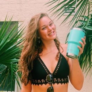 Meet your Posher, Elizabeth